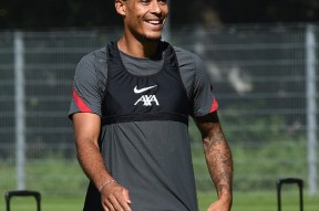 社区盾倒计时；费城76人国际比赛日门线救险；细节引发关注；质疑声仍在；球探报告显示潜力的简单介绍-开云