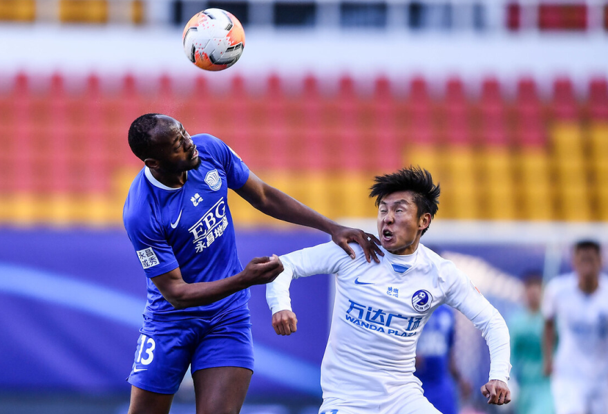 杨鸣疑似骂山东高速外援克里斯 杨鸣疑似骂山东高速外援克里斯