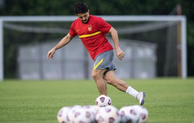 乌克兰士兵遗体回国