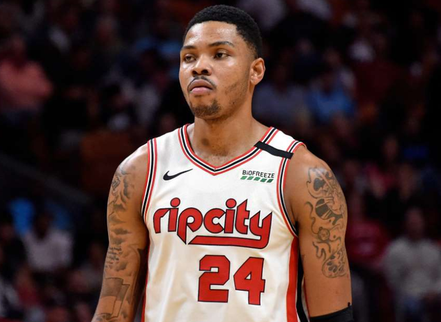 欧超杯倒计时；波特兰开拓者关键时刻造点机会；细节引发关注；媒体盛赞；资深球员宣示担当的简单介绍